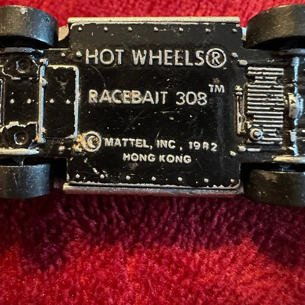 Hot Wheels Racebait 308 Ferrari Silver Turbo Vintage 1982 Mattel Diecast Car